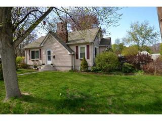 84 Euclid Ave, East Providence, RI 02915-3112