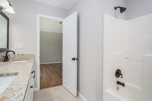 607 Federal Ter, Atlanta GA  30315-4413 exterior