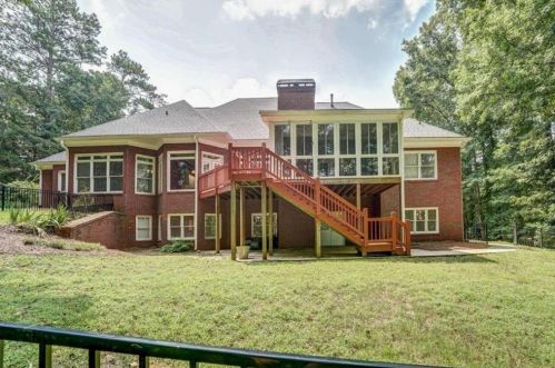 1900 Lancaster Dr, Conyers GA  30013-6442 exterior