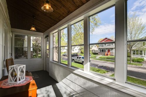 1244 James Ave, Saint Paul MN  55105-2946 exterior