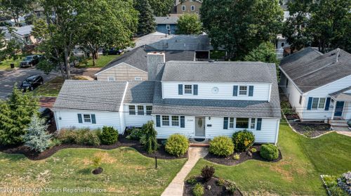 2509 Moore Ave, Point Pleasant Beach, NJ 08742-3713