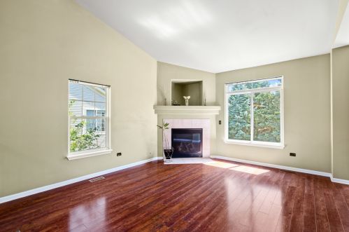 3383 Rosecroft Ln, Naperville, IL 60564-4908