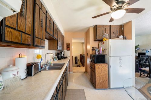 14804 Security Way, Aurora CO 80011-6961 exterior