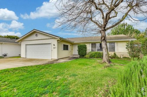 1001 Mills Ave, Lodi, CA 95242-3834