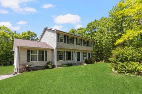 1800 Wallum Lake Rd, Glocester, RI 02859-1812