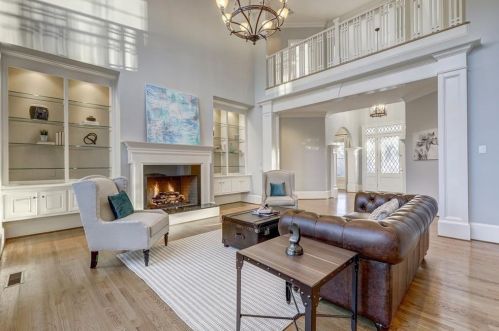 10 Highland Valley Ct, Atlanta GA  30327-4880 exterior