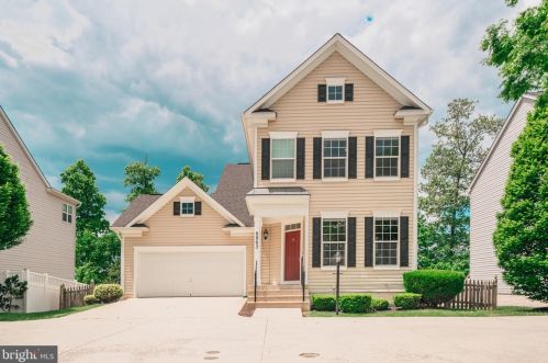 8862 Screech Owl Ct, Gainesville, VA 20155-5838