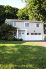5 Woodbine St, Norwalk, CT 06853-1030