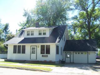 224 Alexandria St, Evansville, MN 56326-8193