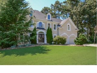 603 Inland Pt, Holly Springs, GA 30189-1560
