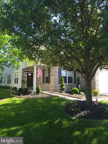 22 Mansion Dr, Auburn, NJ 08085-5061