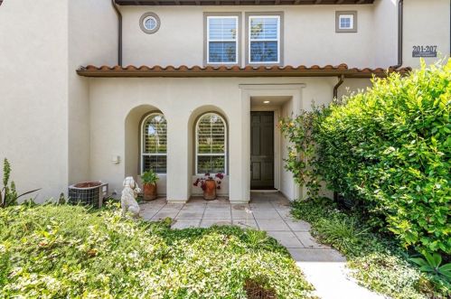 205 Calle Campanero, San Clemente, CA 92673-6502