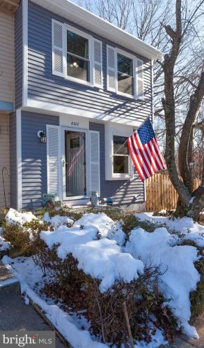 8312 Rocky Forge Ct, Springfield, VA 22153-3817