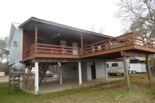 171 Getaway Ln, Surrency, GA 31563-2358
