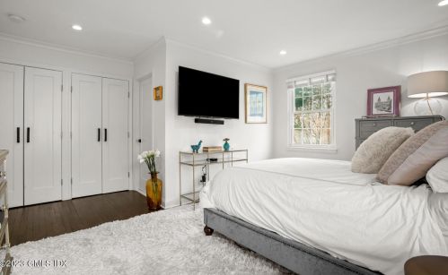 140 Putnam Park, Greenwich CT  06830-5780 exterior