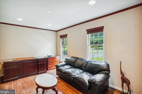 11924 Viewcrest Ter, Silver Spring MD 20902-1553 exterior