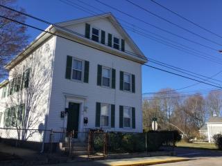 88 Stillman Ave, Pawcatuck, CT 06379-1607