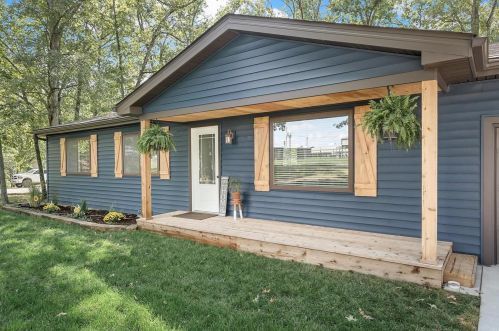 5 Fairlane Cir, Pendleton, MO 63383-4422