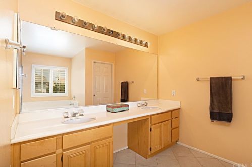 14 Brookhollow, Irvine CA  92602-0788 exterior