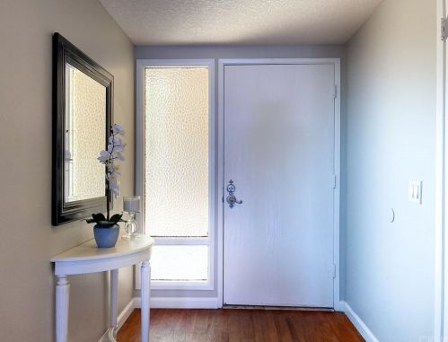 17251 Chestnut, Irvine CA  92612-2316 exterior