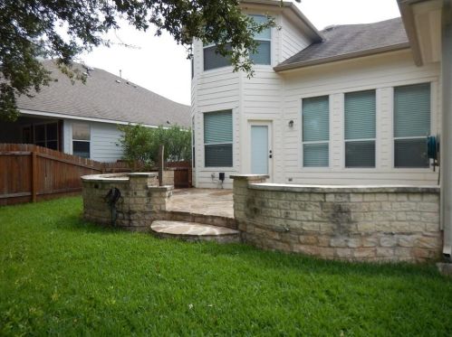 555 Westbury Ln, Georgetown, TX 78633-4465