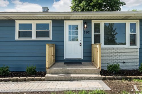 5801 Holmes Ave, Willowbrook IL  60514-1723 exterior