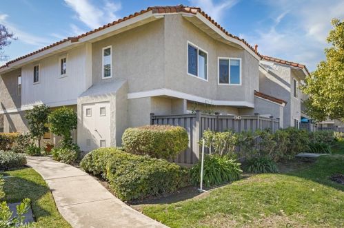 431 Tangelo, Irvine CA  92618-4483 exterior