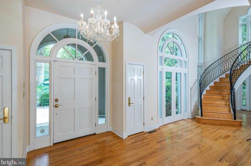 170 Brooks Bnd, Princeton NJ  08540-7545 exterior