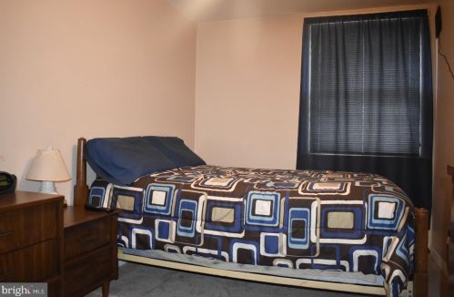 6024 10th St, Philadelphia PA 19147-1917 exterior