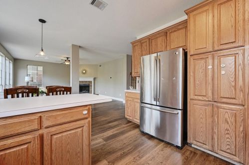 7811 Cheno Cortina Trl, Austin TX  78749-2717 exterior