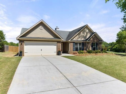 414 Lake Vista Dr, Jefferson, GA 30549-4619