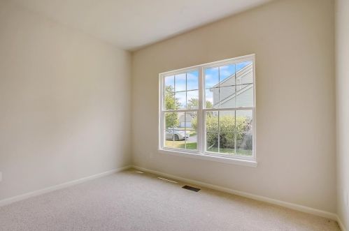 120 Reston Ct, Sycamore IL  60178-3000 exterior