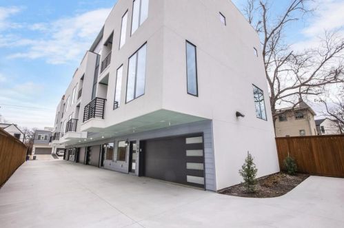 2211 Carroll Ave, Dallas, TX 75204-3656