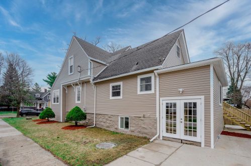 518 6th Ave, Broadview, IL 60153-1149