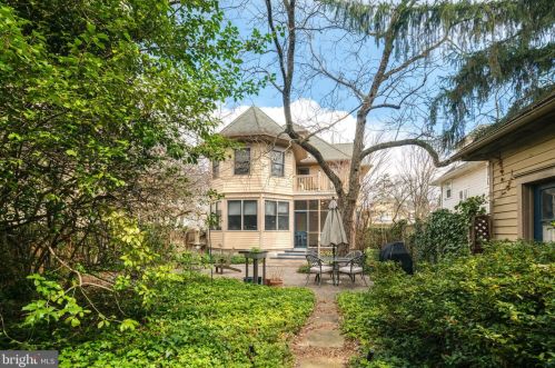 44 Linden Ave, Tavistock NJ 08033-2542 exterior