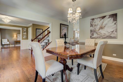 890 Somerset Dr, Carol Stream IL  60188-6078 exterior