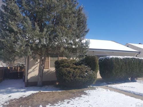 1914 Berkley Ave, Pueblo, CO 81004-3242