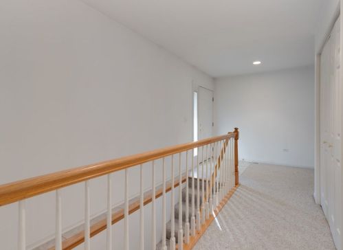204 Julie Ln, Pingree Grove IL  60140-8379 exterior