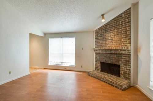 2263 Jackson Cir, Carrollton TX 75006-1655 exterior