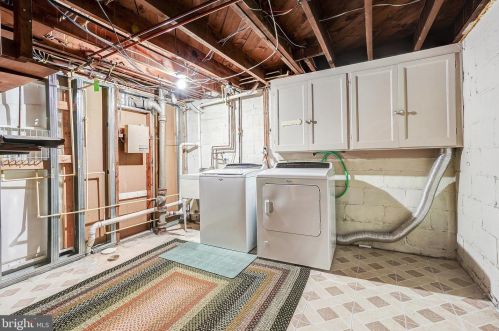 6806 Belford Dr, Silver Spring MD 20912-4841 exterior