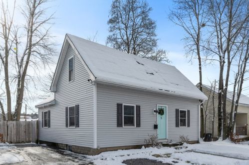 5 Burke St, Nashua, NH 03060-4723