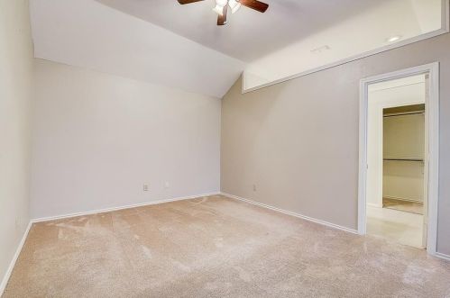 1422 Mapleview Dr, Carrollton TX 75007-6019 exterior