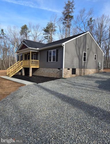 8850 Fredericks Hall Rd, Mineral, VA 23117-4046
