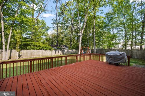 7114 Sterling Grove Dr, Springfield VA  22150-4430 exterior