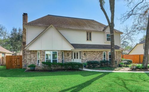 306 Pine Manor Dr, Conroe, TX 77385-9062