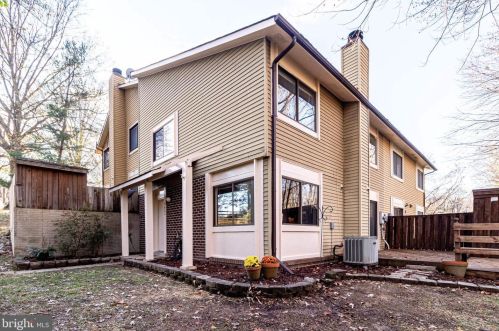 5602 Summer Oak Way, Springfield, VA 22015-2224