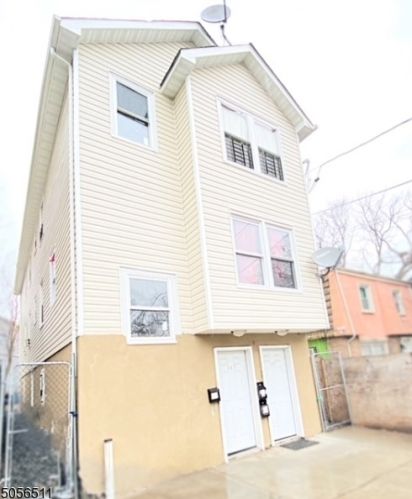 137 Godwin Ave, Paterson, NJ 07501-1601