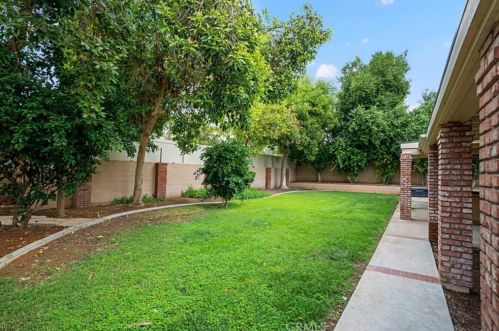 2935 Westridge Rd, Riverside CA  92506-4448 exterior