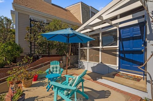 429 1st St, Manhattan Beach, CA 90266-6530
