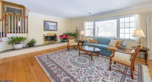 10 Spring Ln, Warren, NJ 07059-5218